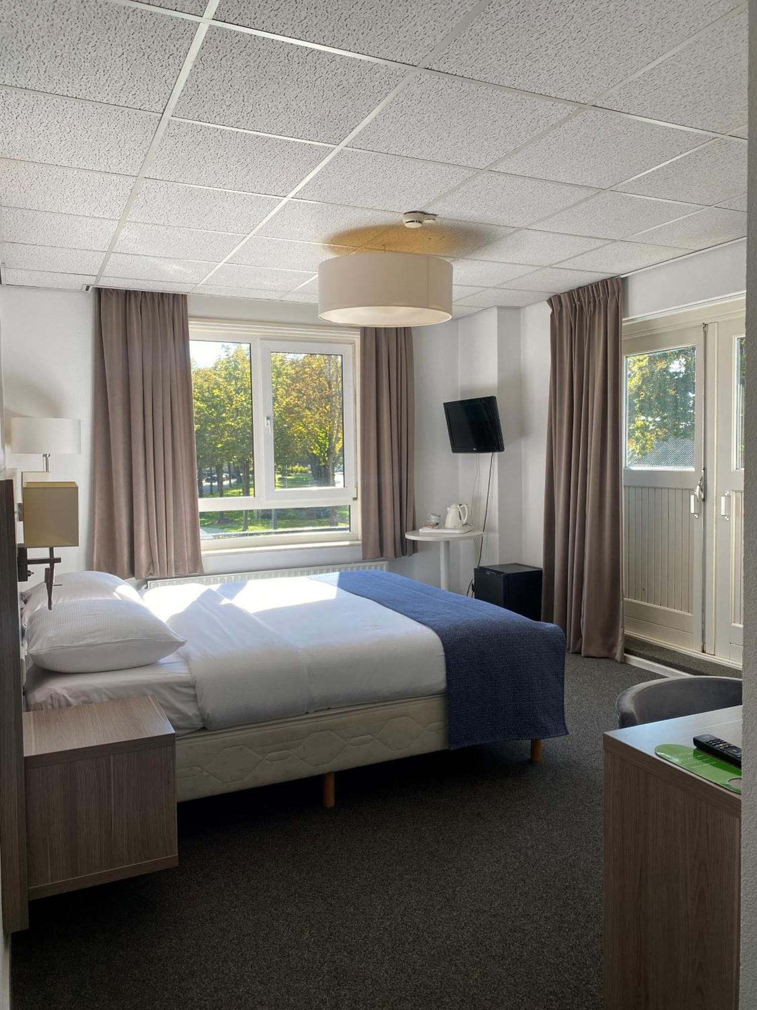 Hotel And Restaurant Van Saaze Kraggenburg Zewnętrze zdjęcie